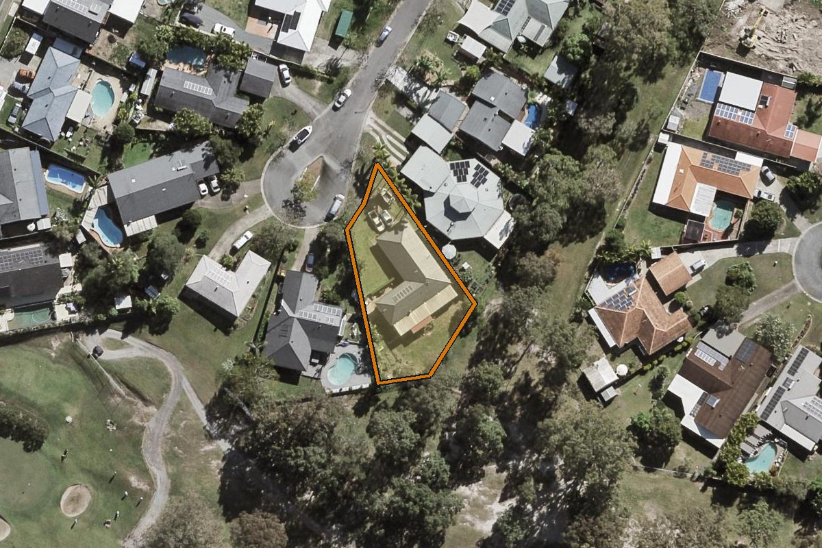 Aerial photo of 10 Eildon Place, Helensvale QLD 4212 with the lot boundary outlined in amber