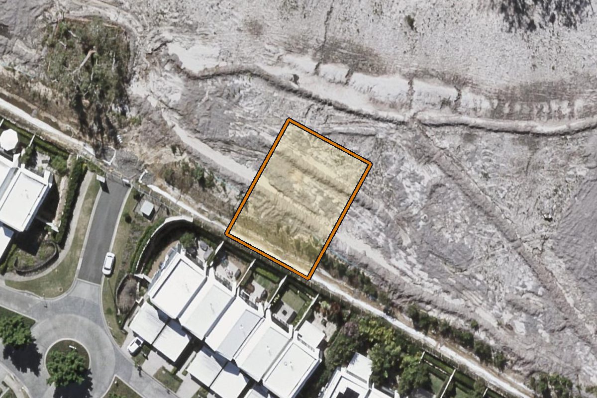 Aerial photo of 10 Rosewood Place, Peregian Springs QLD 4573 with the lot boundary outlined in amber