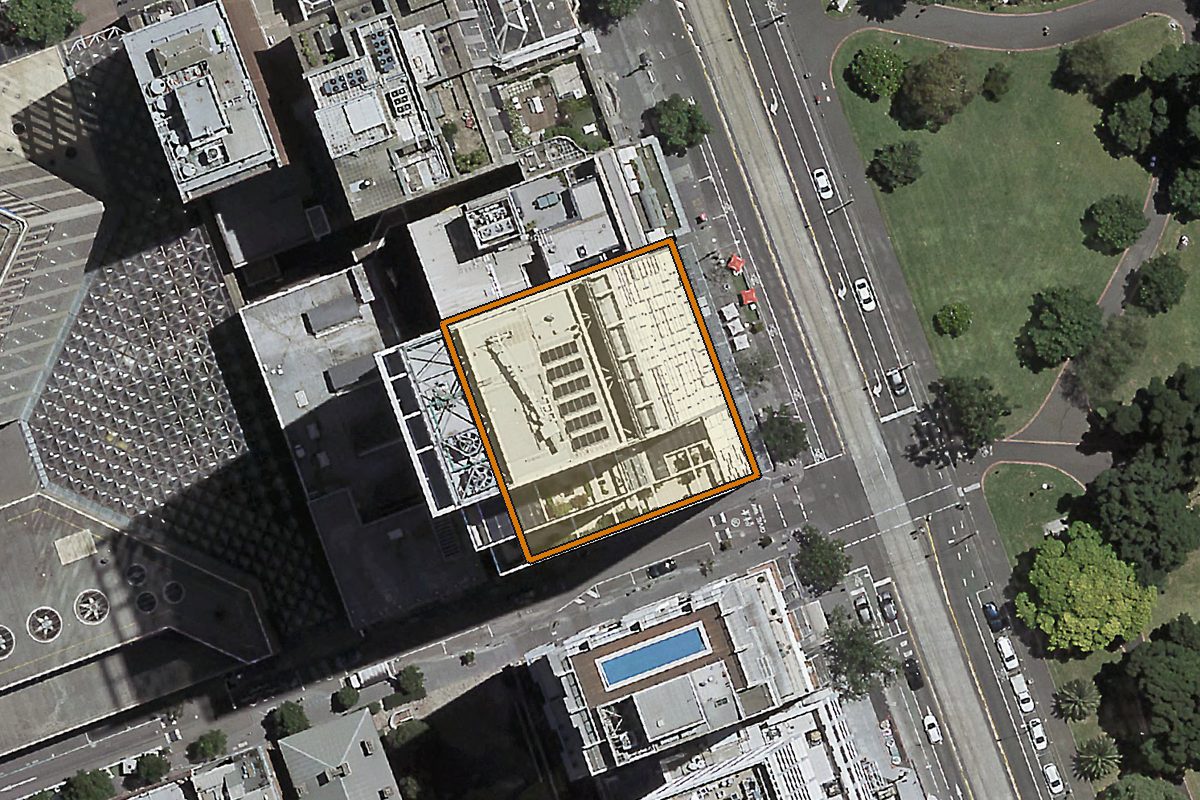 Aerial photo of 1001/35 Spring Street, Melbourne VIC 3000 with the lot boundary outlined in amber