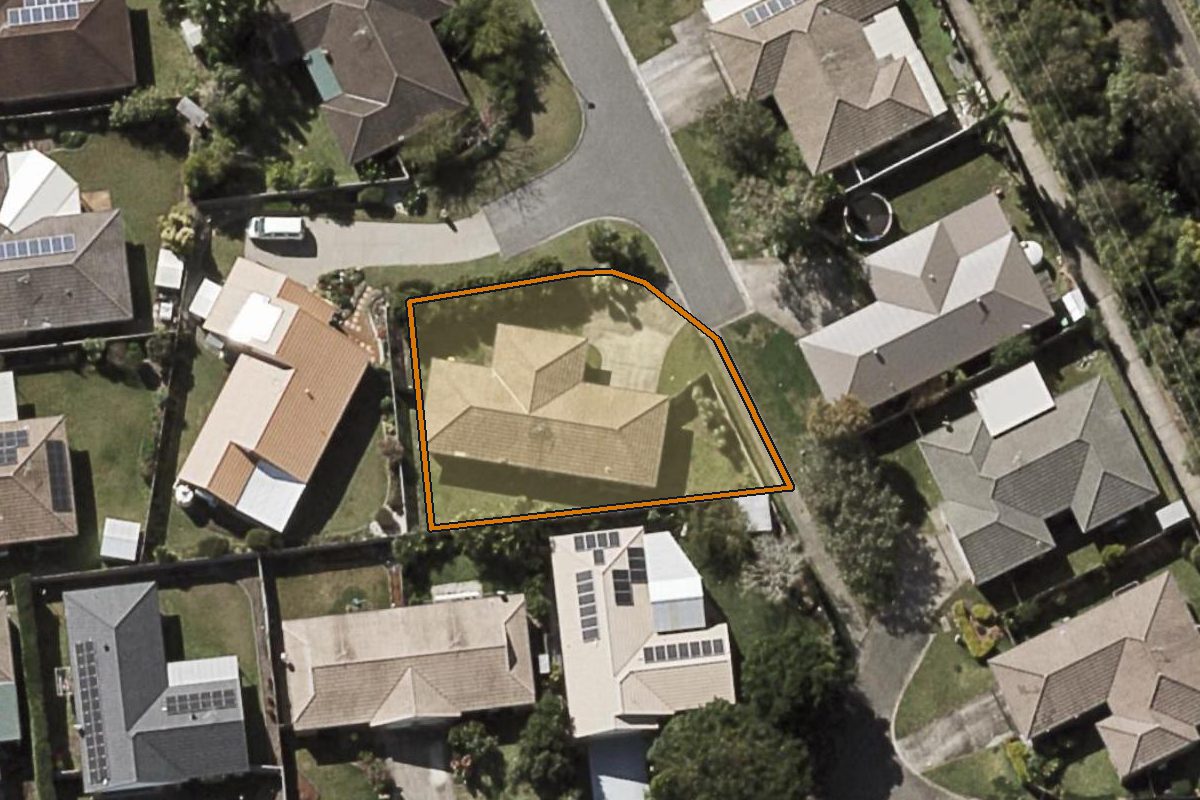 Aerial photo of 11 Meriden Place, Boondall QLD 4034 with the lot boundary outlined in amber