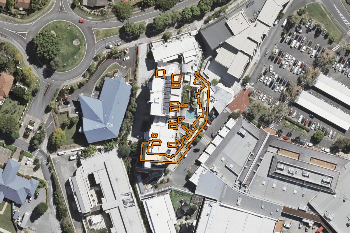 Aerial photo of 111 Lindfield Road, Helensvale QLD 4212 with the lot boundary outlined in amber