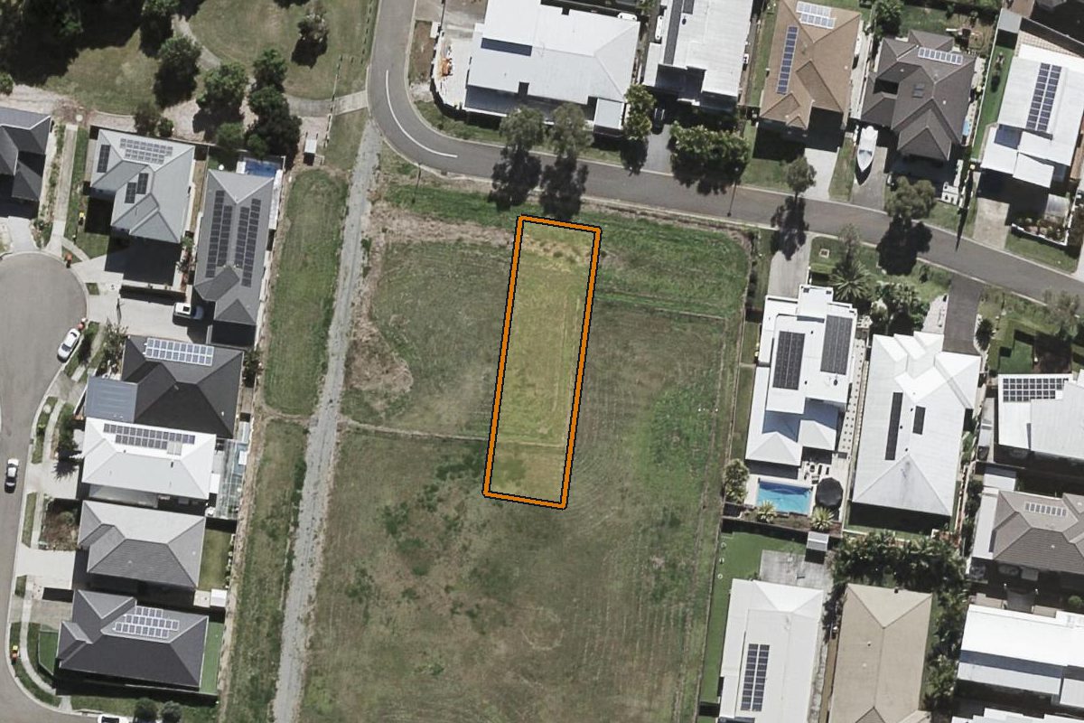 Aerial photo of 16 Bowers Street, Eight Mile Plains QLD 4113 with the lot boundary outlined in amber