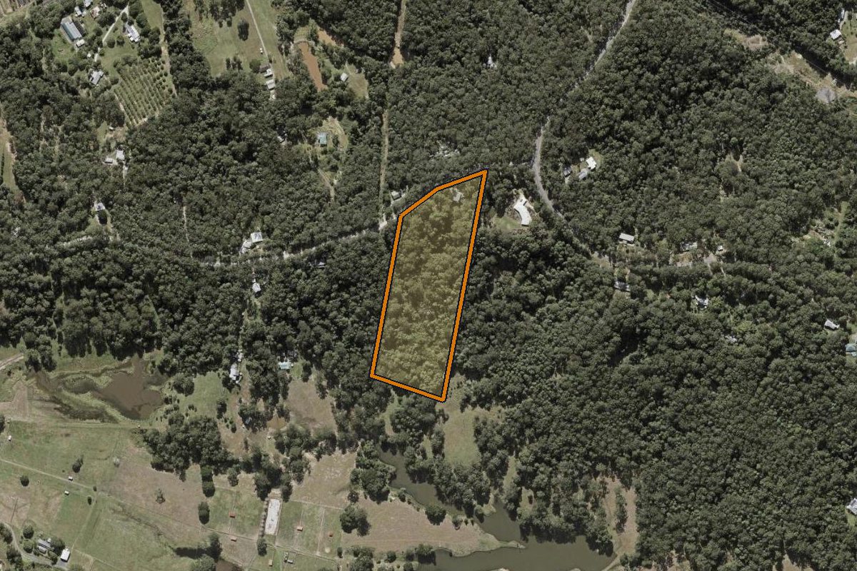 Aerial photo of 19 Sunridge Road, Eudlo QLD 4554 with the lot boundary outlined in amber