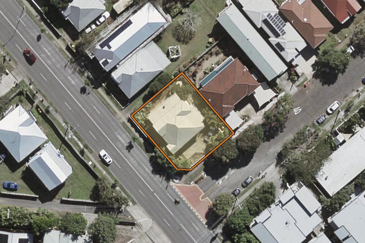 Aerial photo of 2 Bayliss Street, Toowong QLD 4066 with the lot boundary outlined in amber