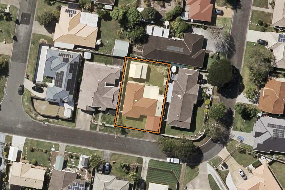 Aerial photo of 20 Parklands Circuit, Boondall QLD 4034 with the lot boundary outlined in amber