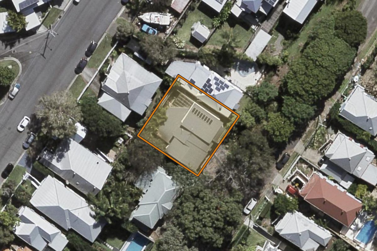 Aerial photo of 21 Gordon Street, Paddington QLD 4064 with the lot boundary outlined in amber