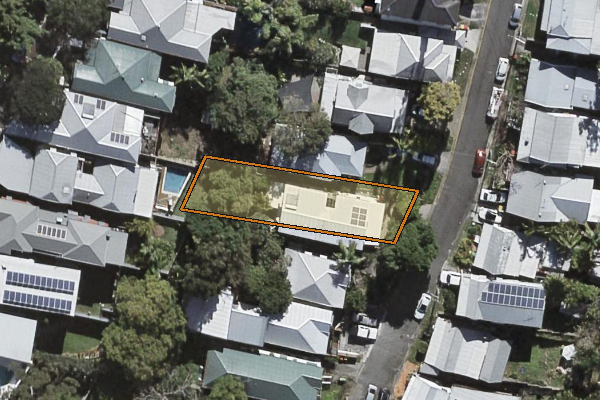 Aerial photo of 21 Mannion Street, Red Hill QLD 4059 with the lot boundary outlined in amber
