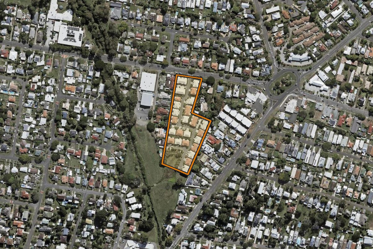 Aerial photo of 232 Preston Road, Wynnum West QLD 4178 with the lot boundary outlined in amber
