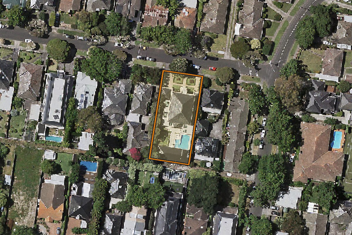 Aerial photo of 26 Abercrombie Street, Deepdene VIC 3103 with the lot boundary outlined in amber