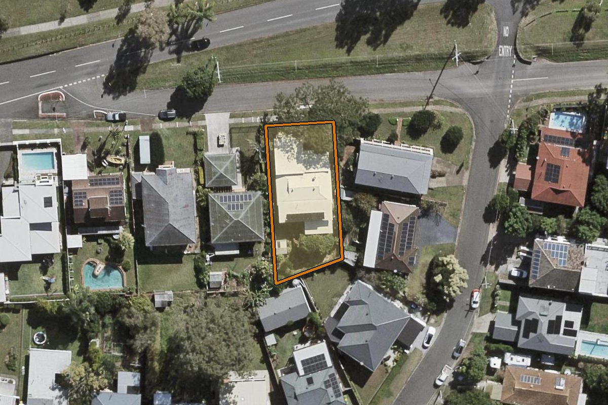 Aerial photo of 288 Brisbane Corso, Yeronga QLD 4104 with the lot boundary outlined in amber