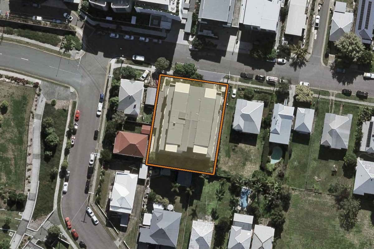 Aerial photo of 35 Gallway Street, Windsor QLD 4030 with the lot boundary outlined in amber