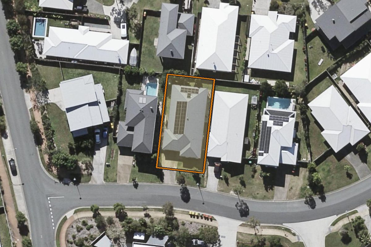 Aerial photo of 5 Kauri Crescent, Peregian Springs QLD 4573 with the lot boundary outlined in amber