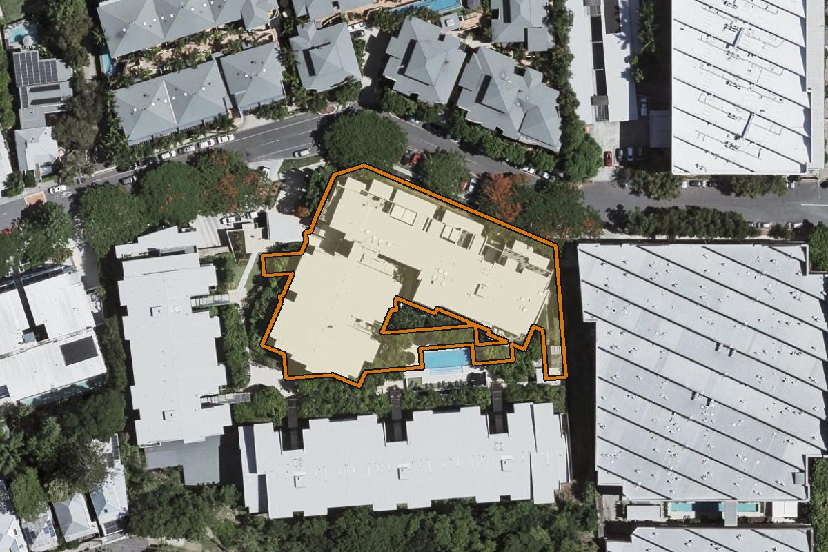 Aerial photo of 71 Beeston Street, Teneriffe QLD 4005 with the lot boundary outlined in amber