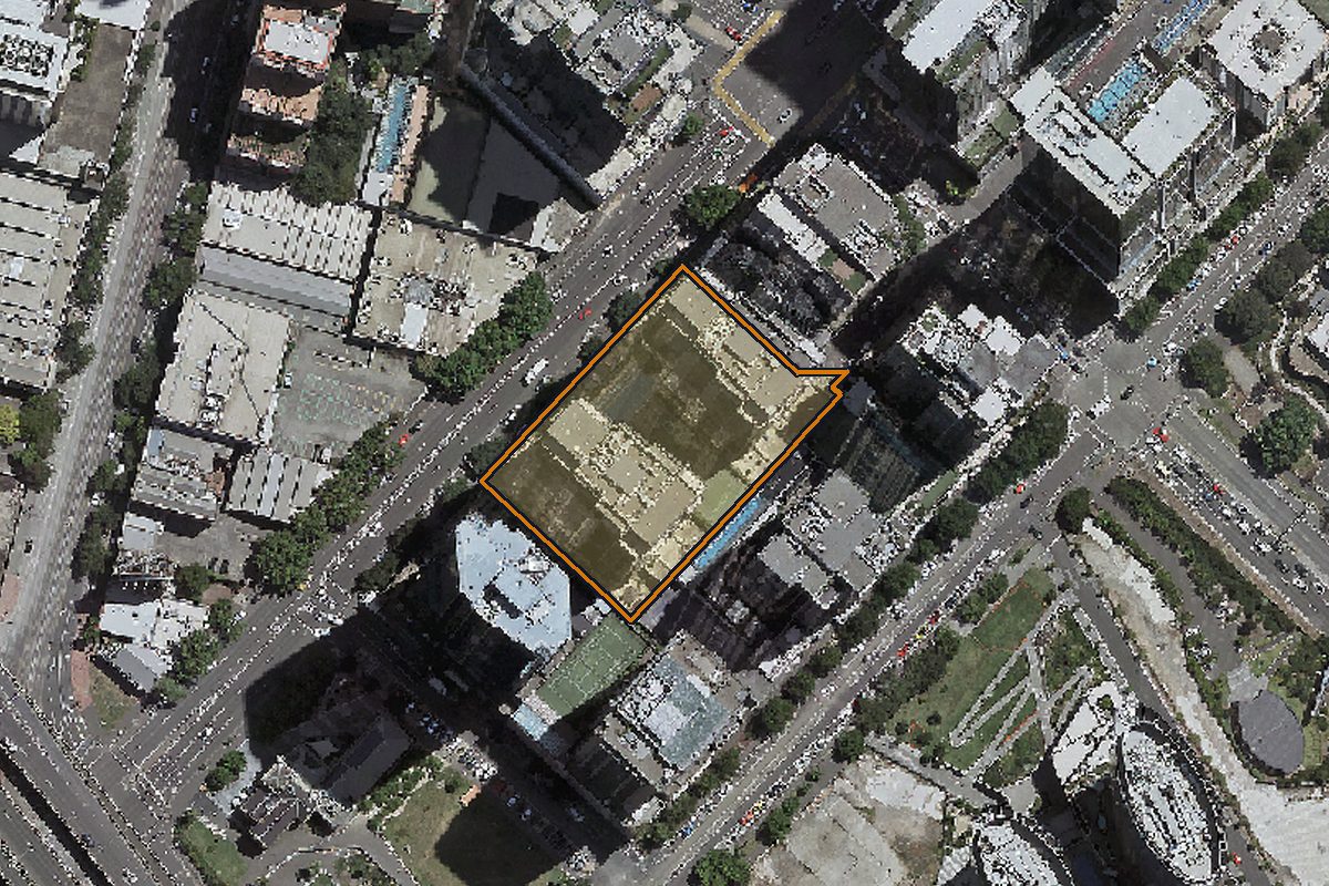 Aerial photo of 99/173 City Road, Southbank VIC 3006 with the lot boundary outlined in amber
