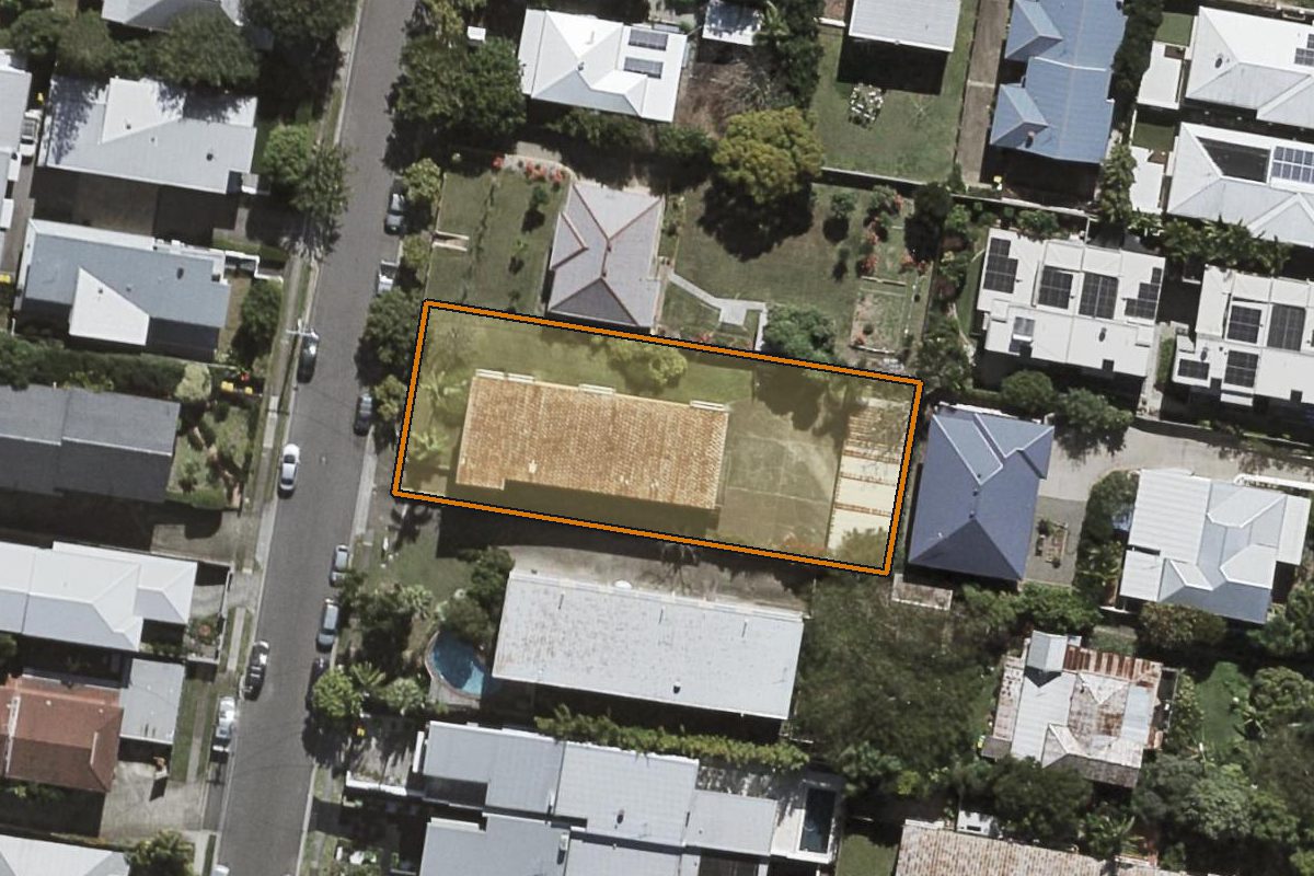 Aerial photo of 1/43 Wambool Street, Bulimba QLD 4171 with the lot boundary outlined in amber