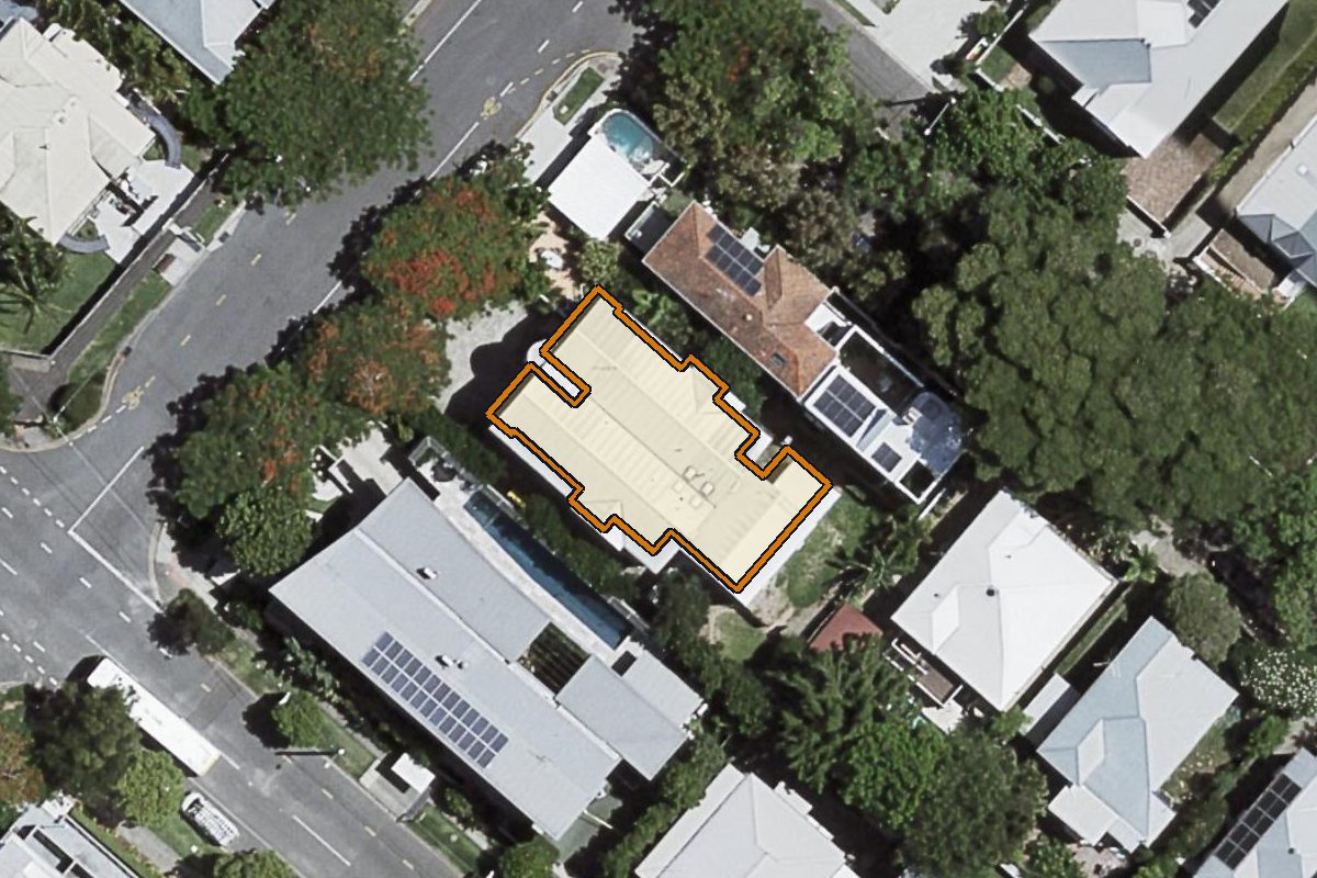 Aerial photo of 1/5 Sydney Street, New Farm QLD 4005 with the lot boundary outlined in amber