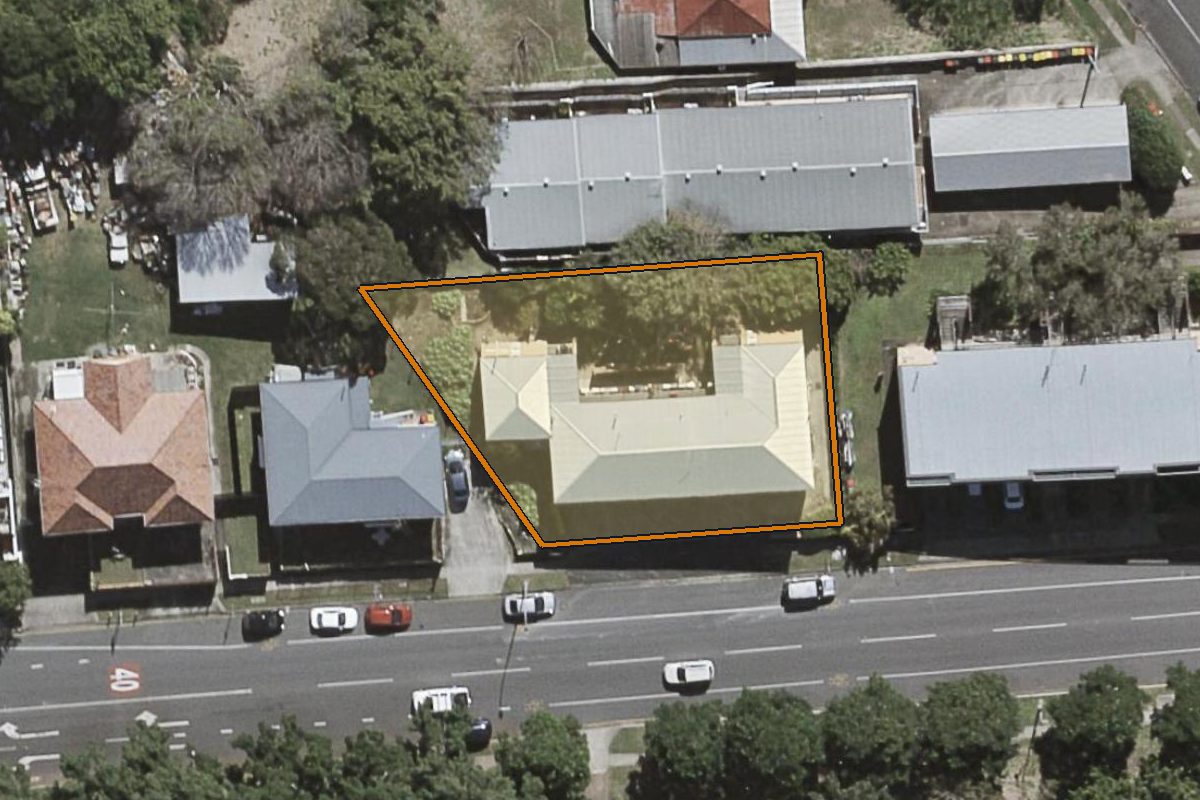 Aerial photo of 10/16 Blamey Street, Kelvin Grove QLD 4059 with the lot boundary outlined in amber