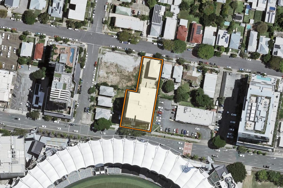 Aerial photo of 1402/67 Linton Street, Kangaroo Point QLD 4169 with the lot boundary outlined in amber