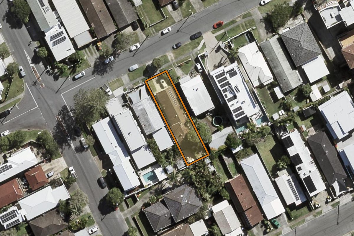 Aerial photo of 2/26 Third Avenue, Palm Beach QLD 4221 with the lot boundary outlined in amber