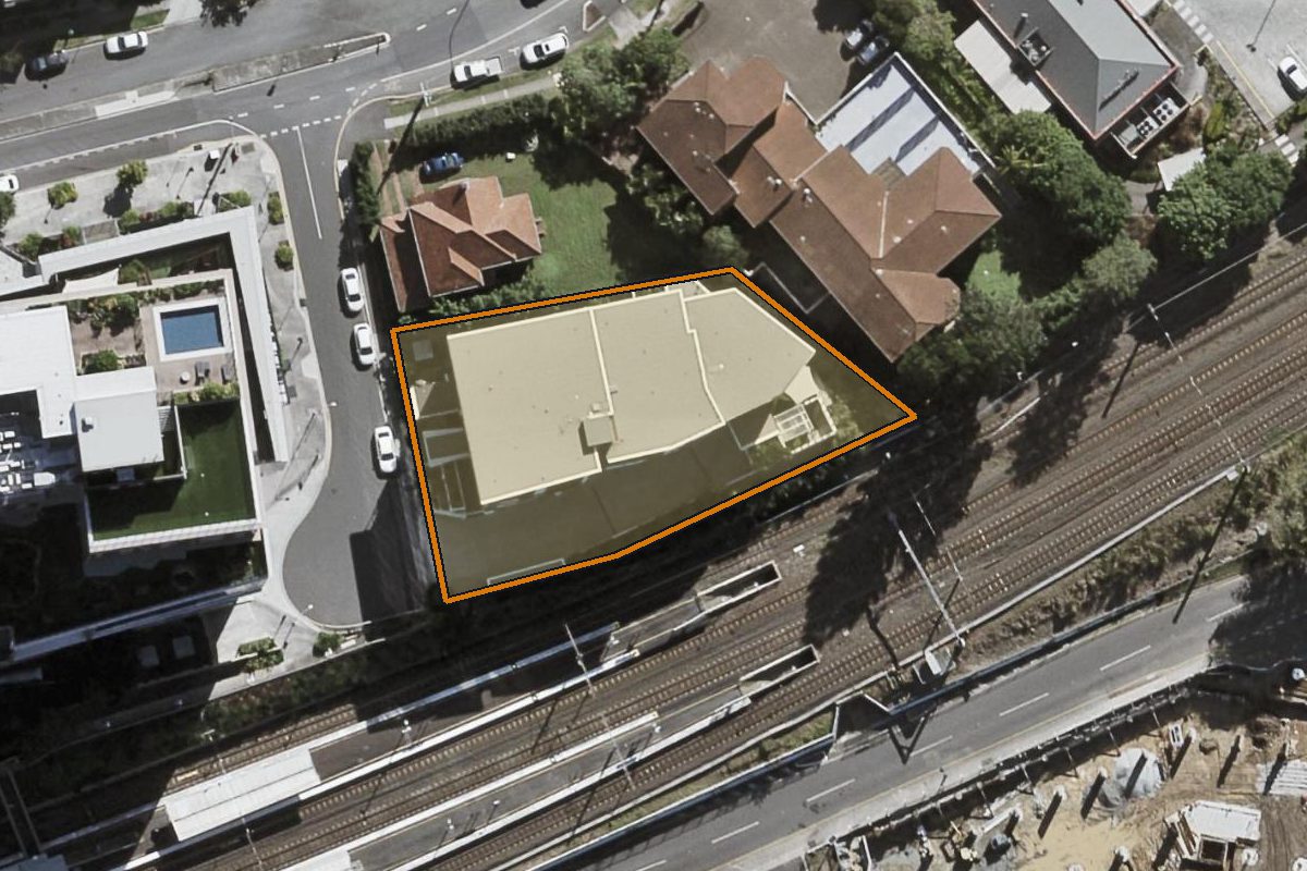 Aerial photo of 22/3 Harrys Road, Taringa QLD 4068 with the lot boundary outlined in amber
