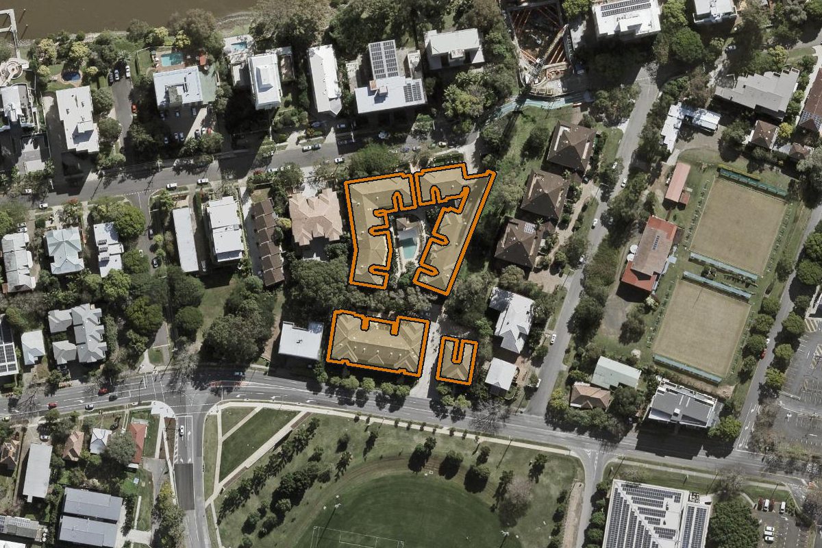 Aerial photo of 53/139 Macquarie Street, St Lucia QLD 4067 with the lot boundary outlined in amber