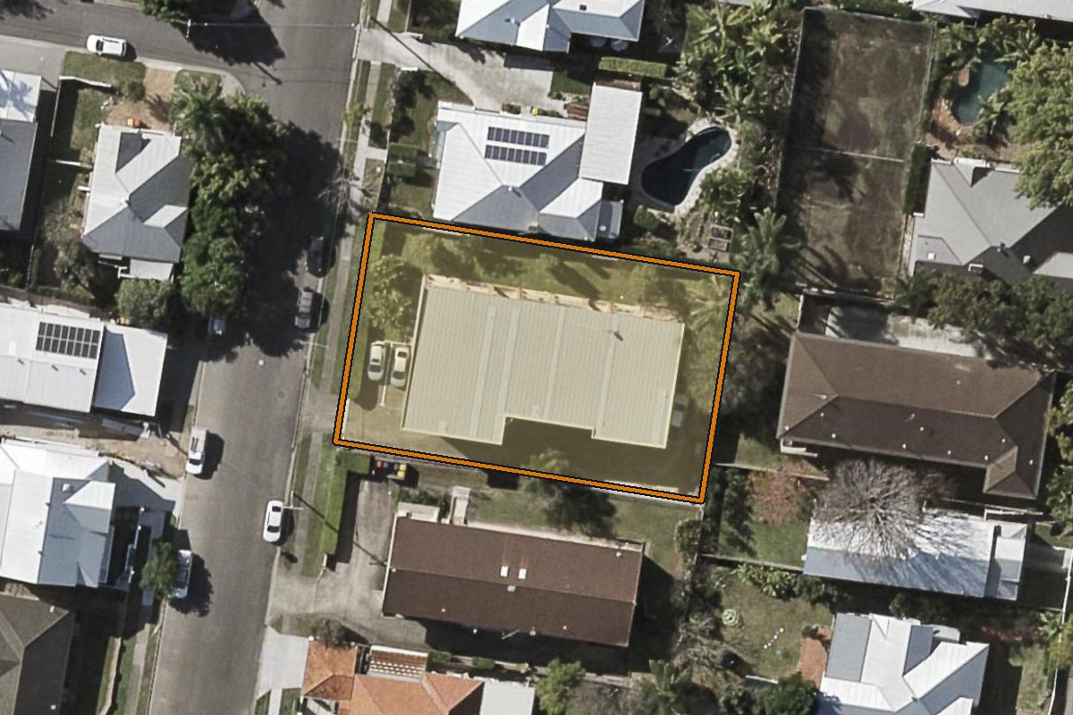 Aerial photo of 6/43 Hunter Street, Wooloowin QLD 4030 with the lot boundary outlined in amber