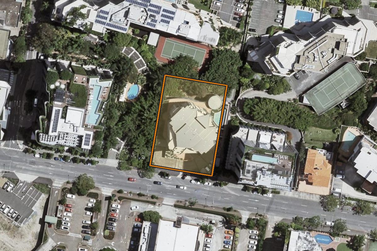 Aerial photo of 7/228 Vulture Street, South Brisbane QLD 4101 with the lot boundary outlined in amber